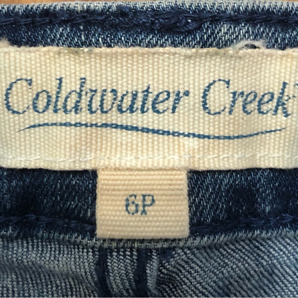 Coldwater Creek Blue Cropped Capri stretchy jeans. Floral Embroidery/Lace Cuffs - Picture 4 of 6